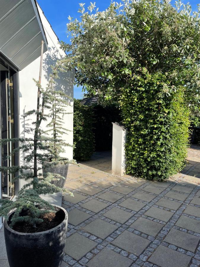 Helts B&B - Helts Guesthouse Хернинг Екстериор снимка